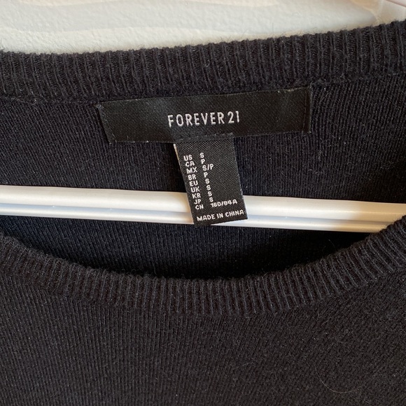 Black sweater - Picture 2 of 5